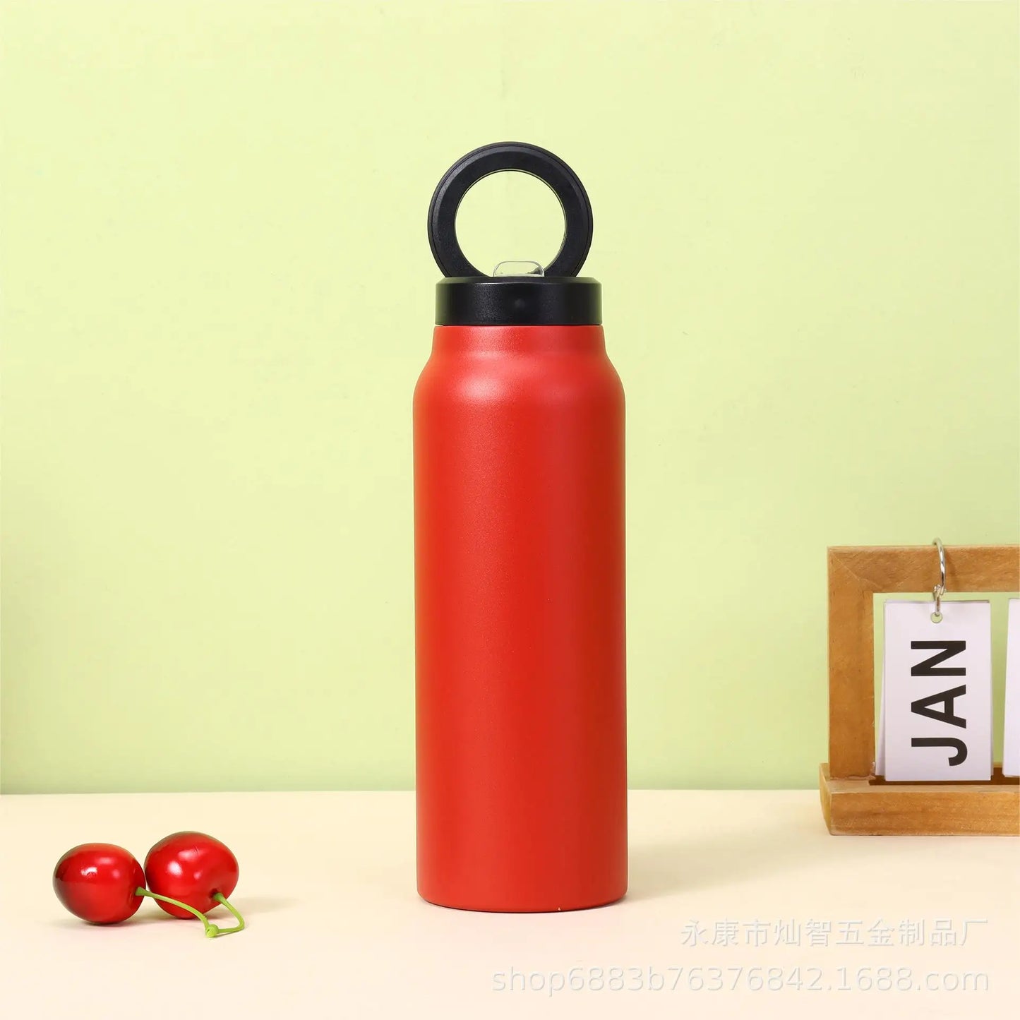 Gourde magnétique 720 ml avec support de téléphone intégré